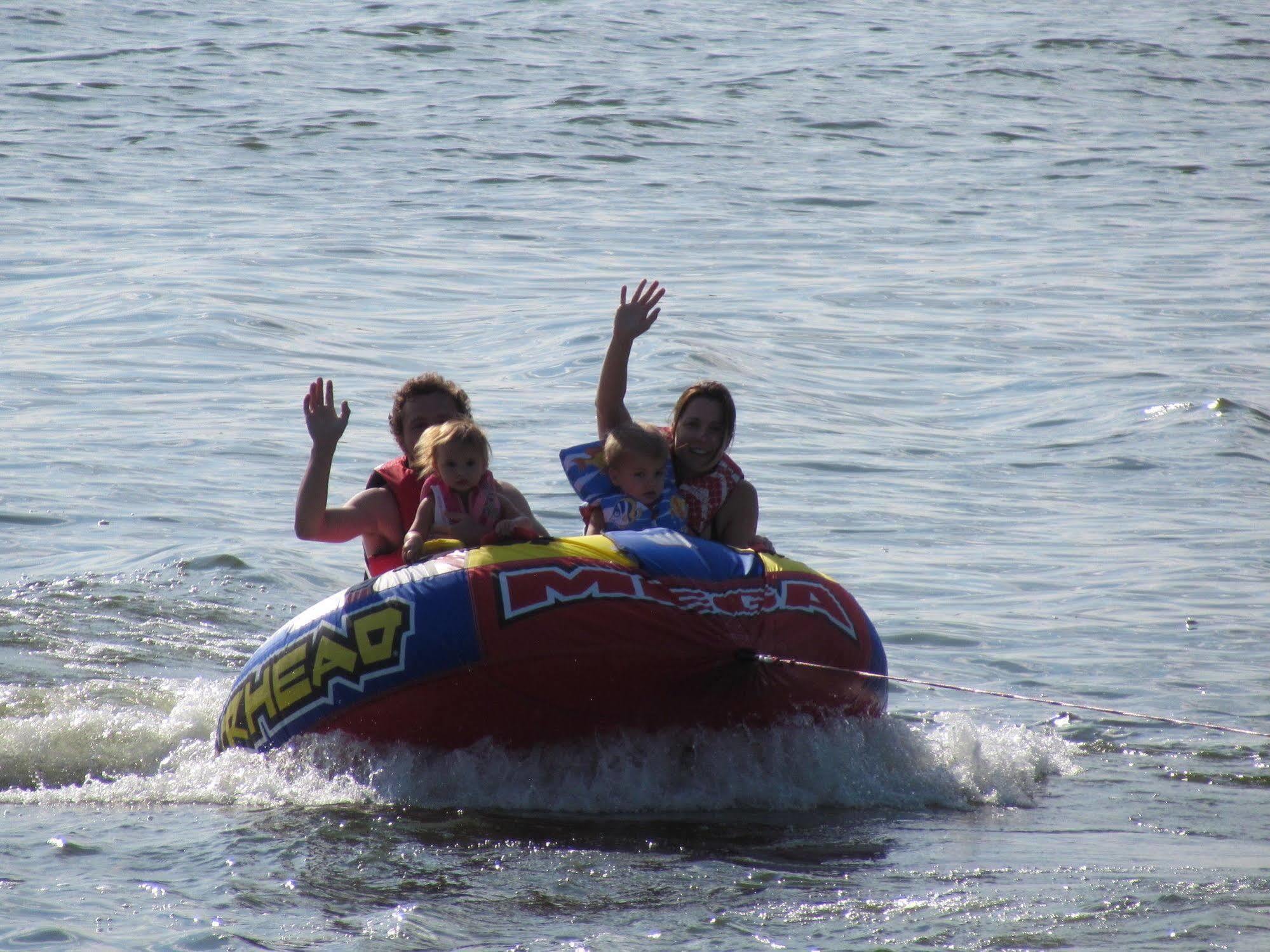 Lodge Curriers Lakeview Rice Lake